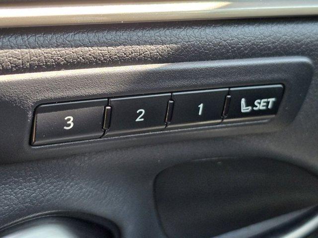 Photo of 2020 Atomic Silver Lexus ES 350