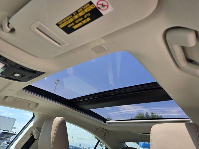Photo of 2020 Atomic Silver Lexus ES 350