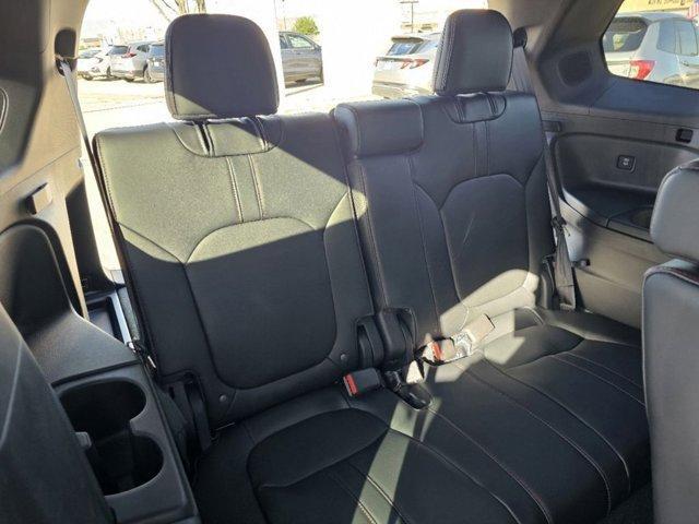 Photo of 2025 Sonic Gray Pearl Honda Pilot