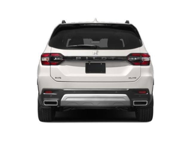 Photo of 2023 Platinum White Pearl Honda Pilot
