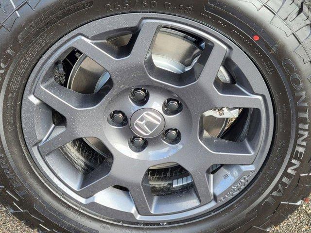 Photo of 2025 Lunar Silver Metallic Honda Pilot