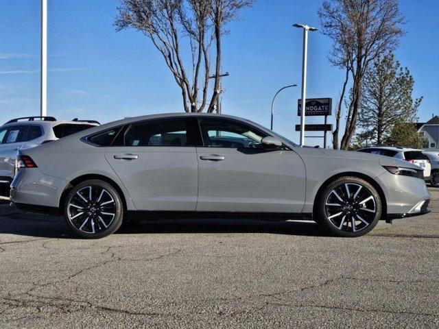 Photo of 2025 Urban Gray Pearl Honda Accord Hybrid