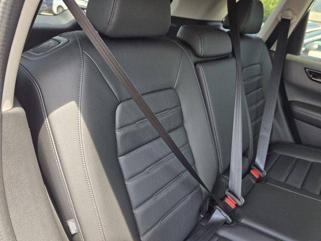 Photo of 2026 Platinum White Pearl Honda CR-V