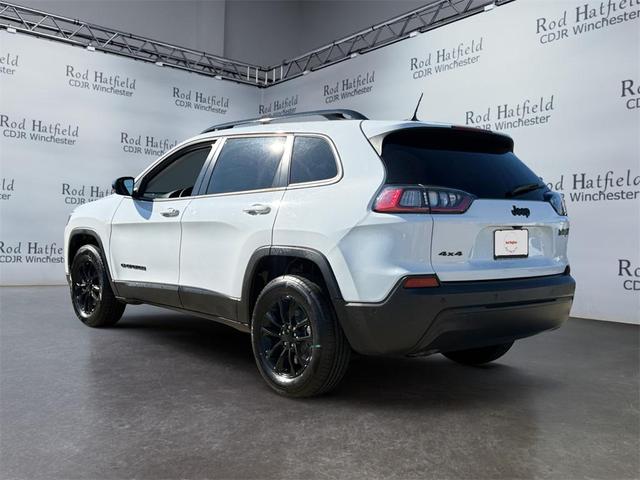 Photo of 2023 Bright White Clearcoat Jeep Cherokee