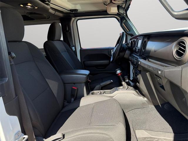 Photo of 2020 Bright White Clearcoat Jeep Wrangler