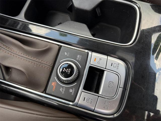Photo of 2020 Ebony Black Kia Telluride