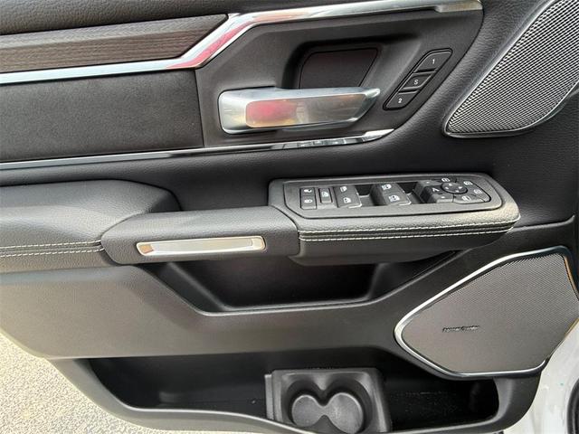 Photo of 2025 Bright White Clearcoat RAM 1500