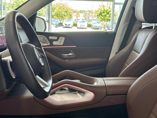Photo of 2024 Polar White Mercedes-Benz GLS 450