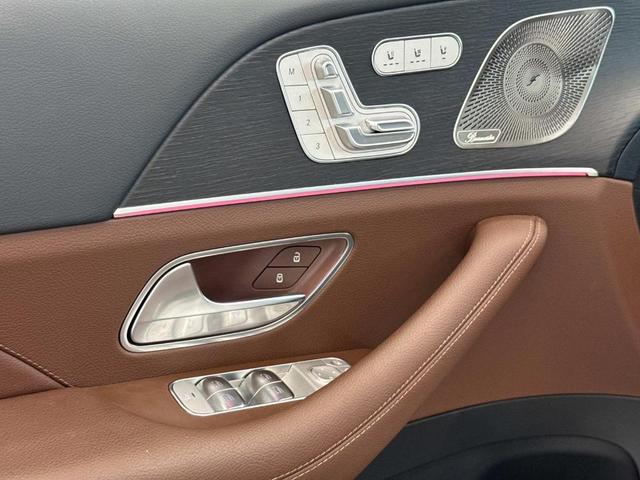 Photo of 2024 Polar White Mercedes-Benz GLS 450