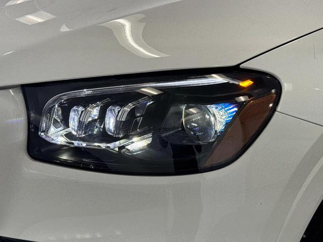 Photo of 2024 Polar White Mercedes-Benz GLS 450