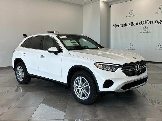 Photo of 2025 White Mercedes-Benz GLC 300