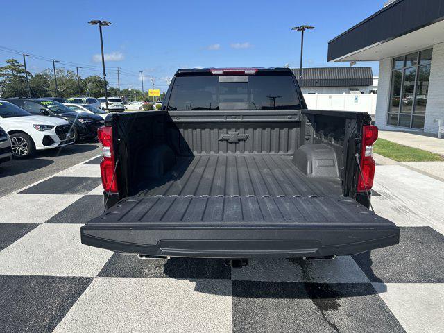 Photo of 2025 Black Chevrolet Silverado 1500