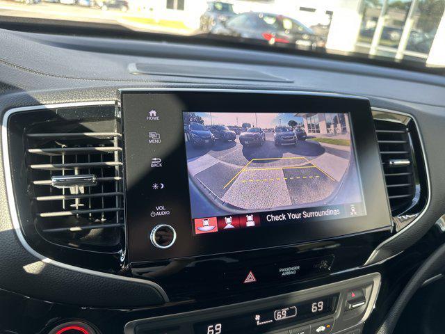 Photo of 2022 Crystal Black Pearl Honda Ridgeline
