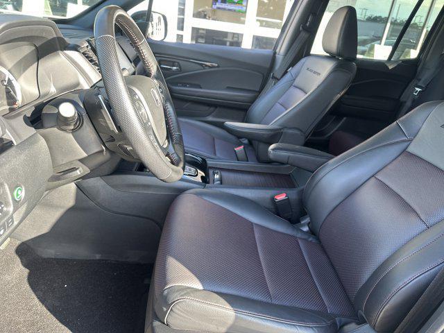Photo of 2022 Crystal Black Pearl Honda Ridgeline