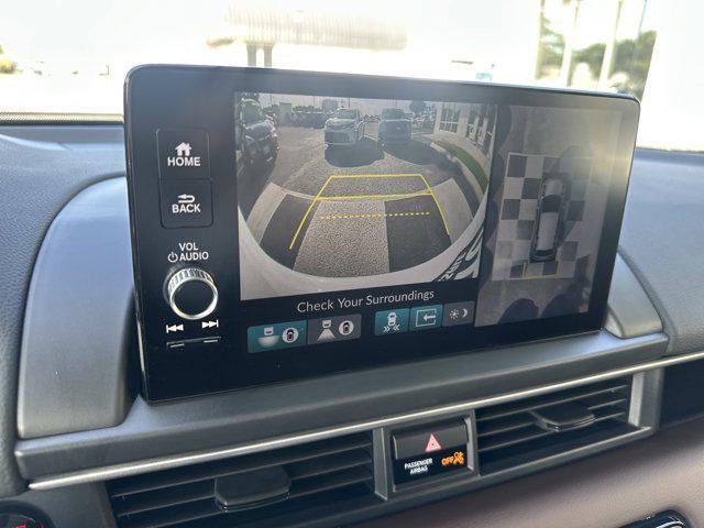 Photo of 2025 Platinum White Pearl Honda Pilot