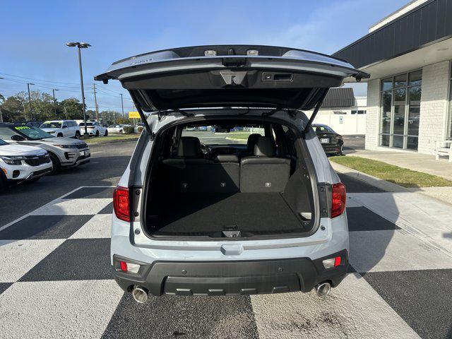 Photo of 2025 Sonic Gray Pearl Honda Passport