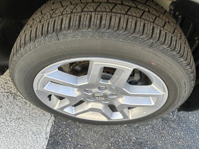 Photo of 2025 Sonic Gray Pearl Honda Passport