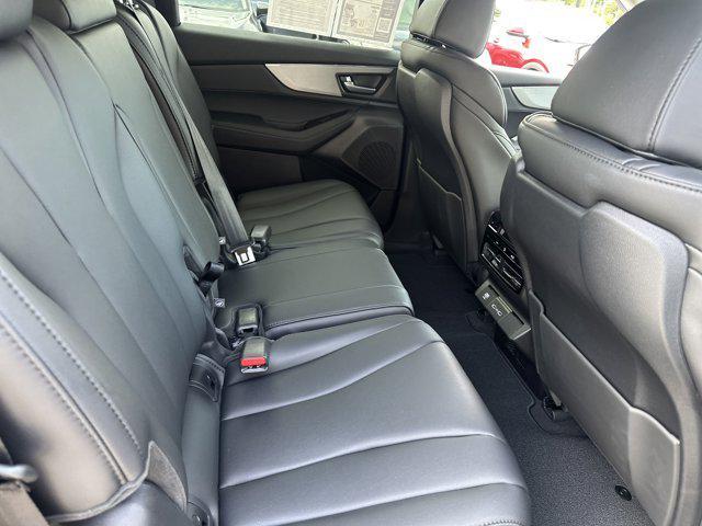 Photo of 2024 Liquid Carbon Metallic Acura MDX
