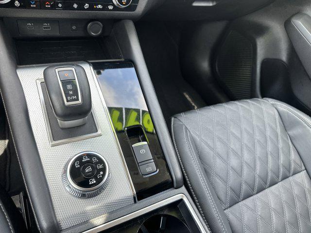 Photo of 2023 Alloy Silver Metallic Mitsubishi Outlander
