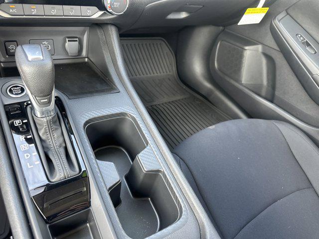 Photo of 2025 Super Black Nissan Sentra