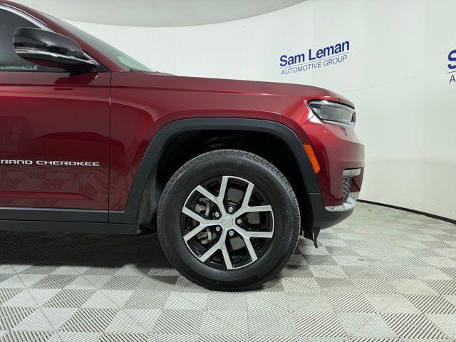 Photo of 2024 Velvet Red Pearlcoat Jeep Grand Cherokee L