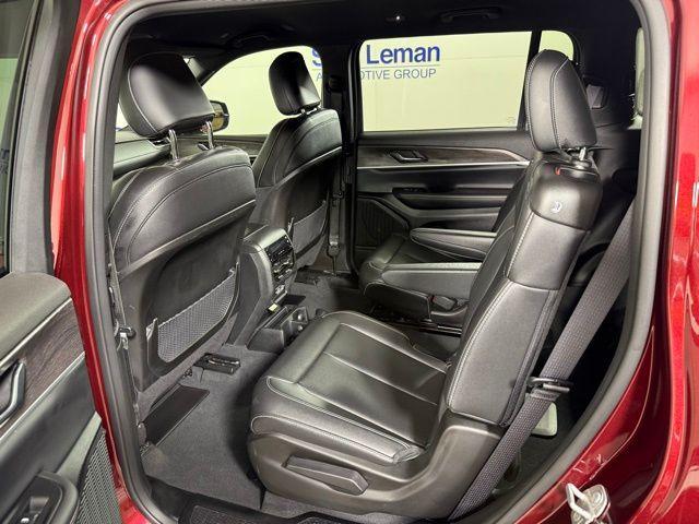 Photo of 2024 Velvet Red Pearlcoat Jeep Grand Cherokee L