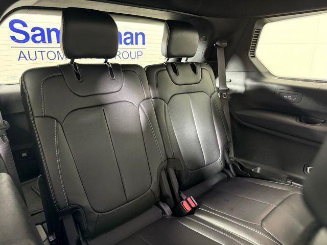 Photo of 2024 Velvet Red Pearlcoat Jeep Grand Cherokee L