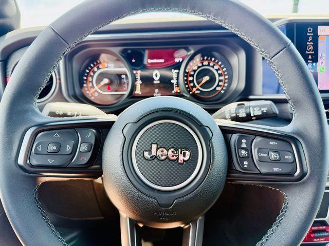 Photo of 2025 Bright White Clearcoat Jeep Wrangler