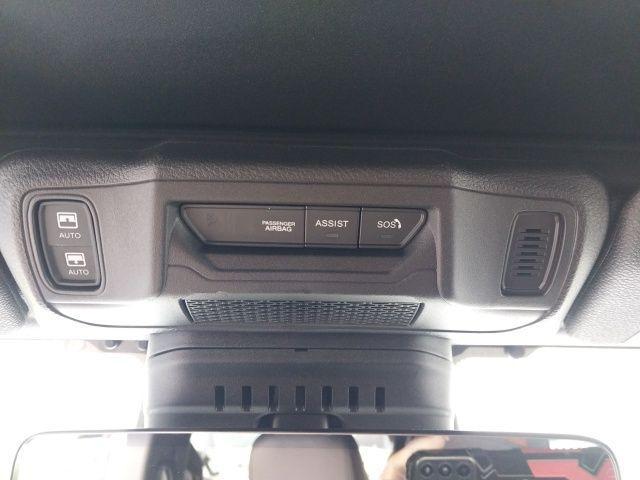 Photo of 2025 Bright White Clearcoat Jeep Wrangler