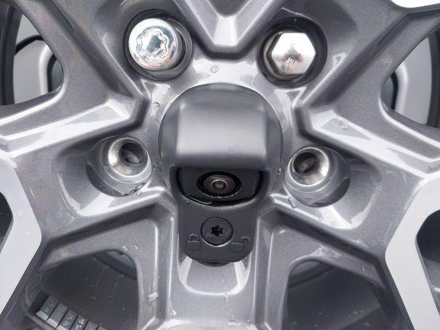 Photo of 2025 Bright White Clearcoat Jeep Wrangler