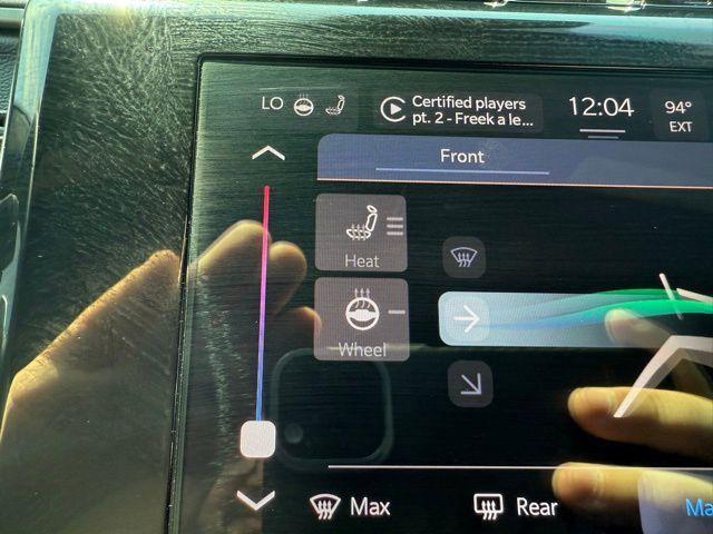 Photo of 2023 Silver Zynith Jeep Grand Cherokee L