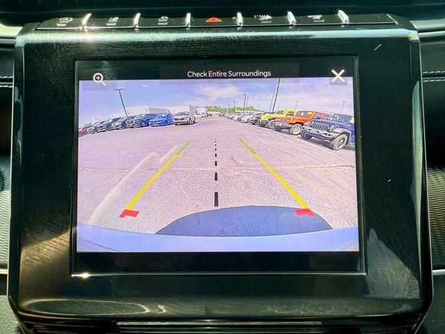 Photo of 2023 Silver Zynith Jeep Grand Cherokee L