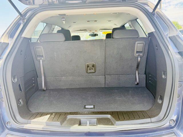 Photo of 2014 Atlantis Blue Metallic Chevrolet Traverse