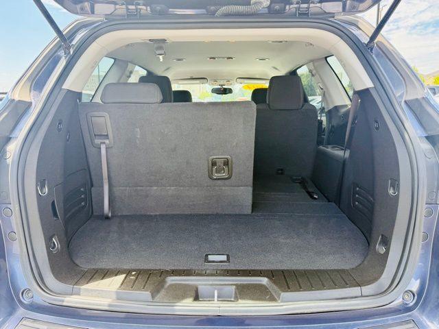 Photo of 2014 Atlantis Blue Metallic Chevrolet Traverse