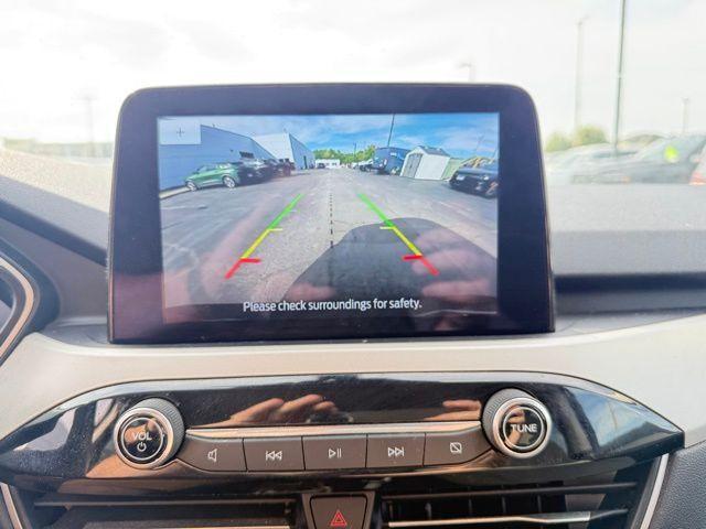 Photo of 2021 Red Ford Escape