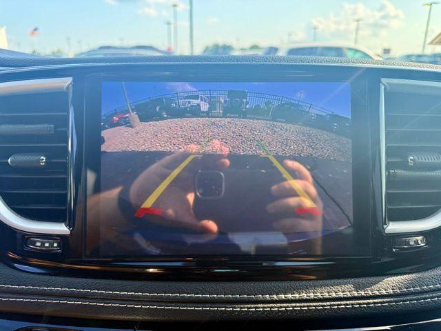 Photo of 2021 Granite Crystal Clearcoat Metallic Chrysler Pacifica