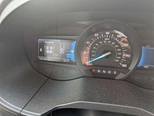 Photo of 2023 Rapid Red Metallic Tinted Clearcoat Ford Edge