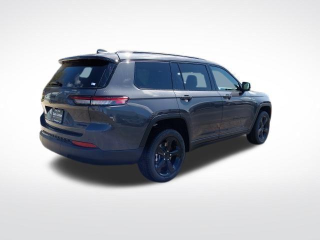 Photo of 2025 Metallic Jeep Grand Cherokee L