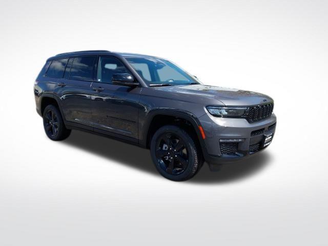 Photo of 2025 Metallic Jeep Grand Cherokee L