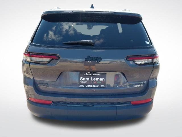 Photo of 2025 Metallic Jeep Grand Cherokee L