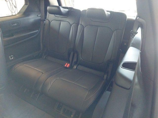 Photo of 2025 Metallic Jeep Grand Cherokee L