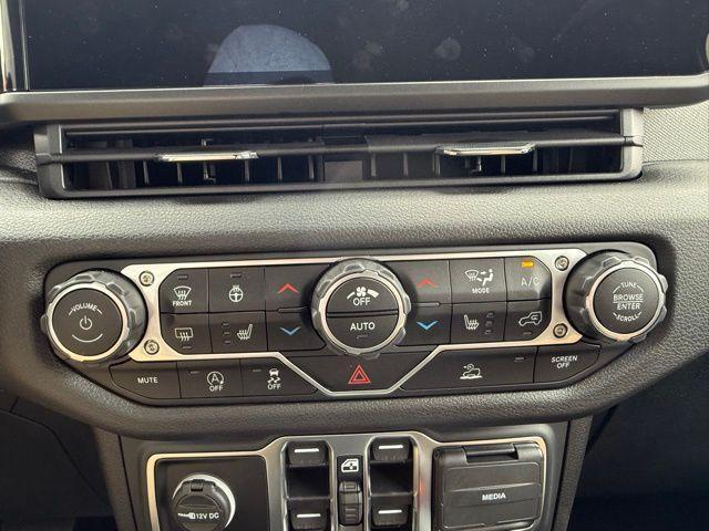 Photo of 2025 41 Jeep Wrangler