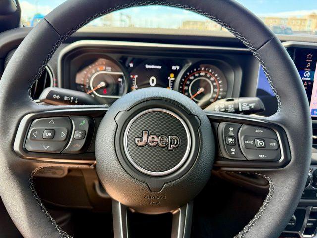 Photo of 2025 Anvil Clearcoat Jeep Wrangler