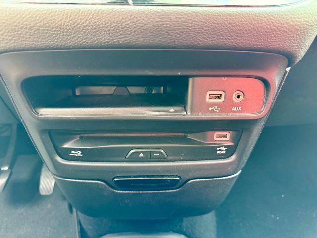 Photo of 2020 Bright White Clearcoat Chrysler Pacifica Hybrid