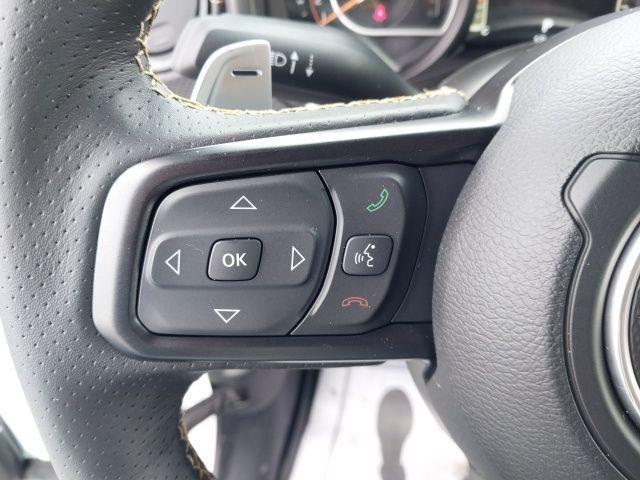 Photo of 2025 Bright White Clearcoat Jeep Wrangler