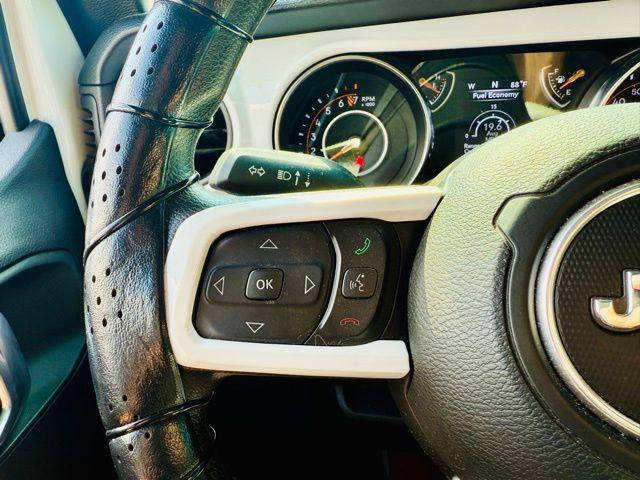 Photo of 2021 Bright White Clearcoat Jeep Wrangler