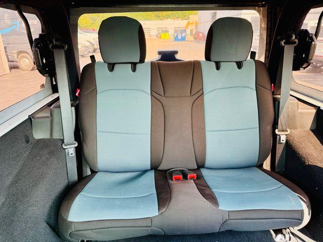 Photo of 2021 Bright White Clearcoat Jeep Wrangler