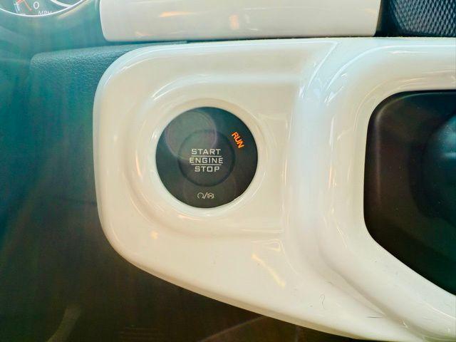 Photo of 2021 Bright White Clearcoat Jeep Wrangler