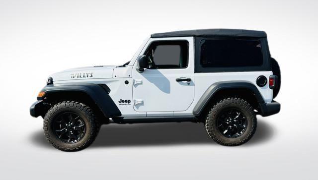 Photo of 2021 Bright White Clearcoat Jeep Wrangler