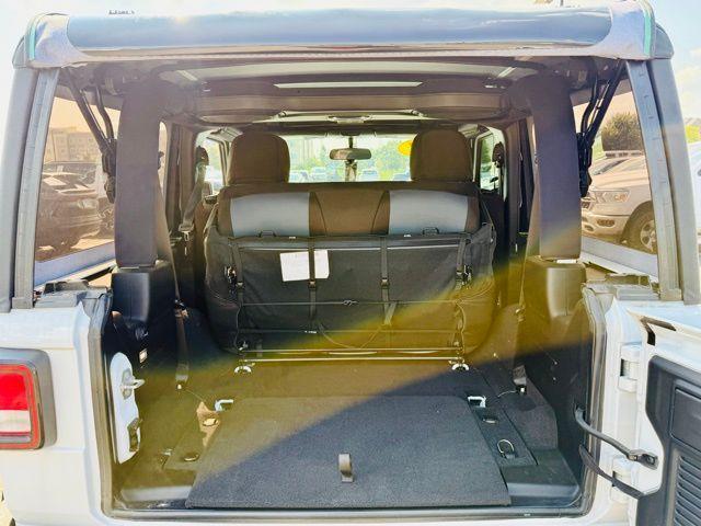 Photo of 2021 Bright White Clearcoat Jeep Wrangler